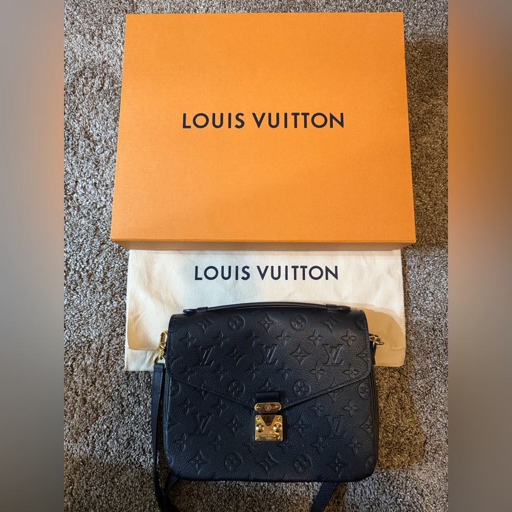 Louis Vuitton Black Pochette Métis with dust bag and original box.
